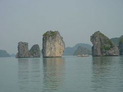 Залив Халонг